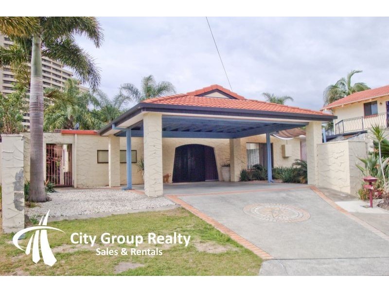 Broadbeach Waters QLD 4218