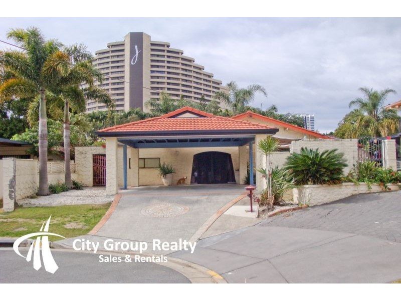 Broadbeach Waters QLD 4218