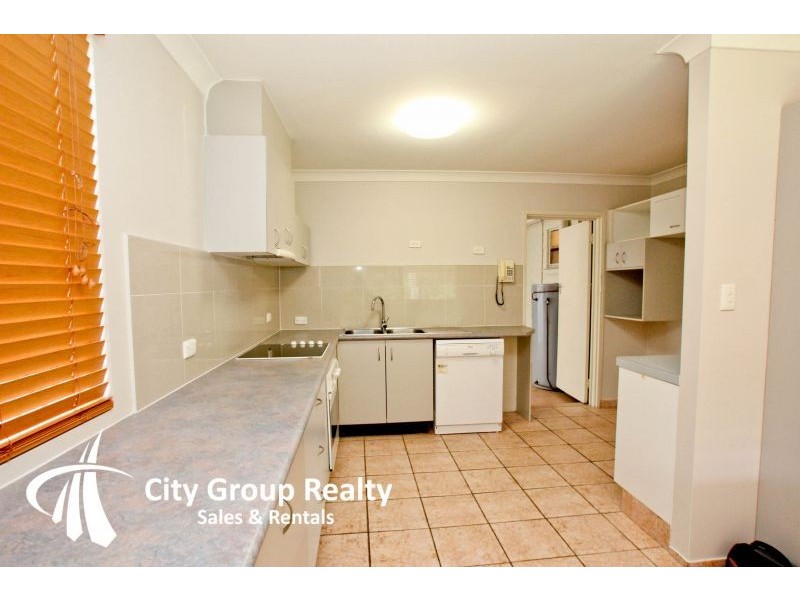 Broadbeach Waters QLD 4218