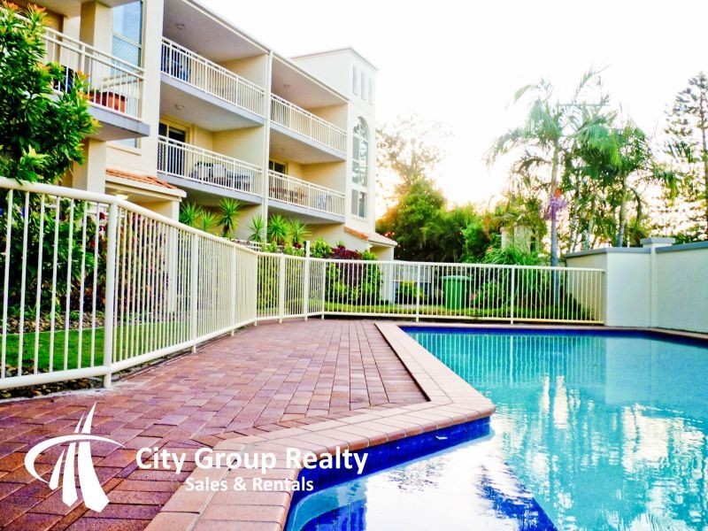 74 Thomas Drive, Chevron Island QLD 4217