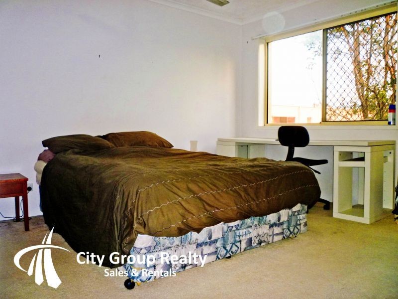 74 Thomas Drive, Chevron Island QLD 4217