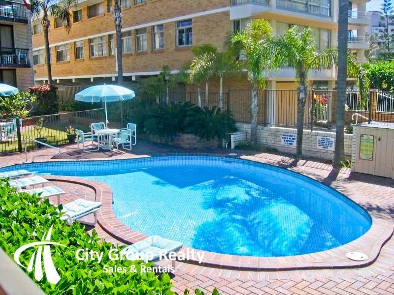 21 Old Burleigh Road, Broadbeach QLD 4218