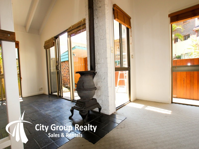 40 Pindari Avenue, Burleigh Heads QLD 4220