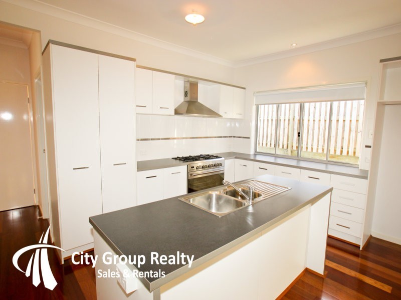 Varsity Lakes QLD 4227