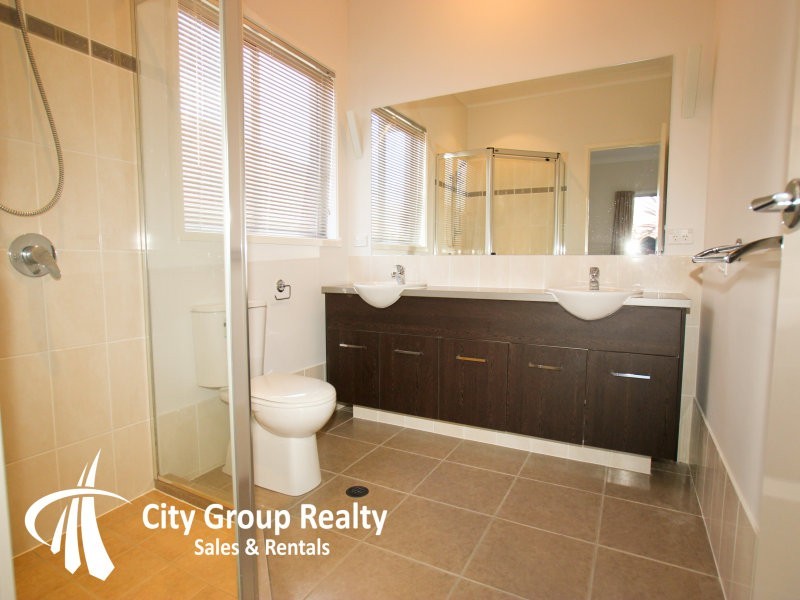 Varsity Lakes QLD 4227