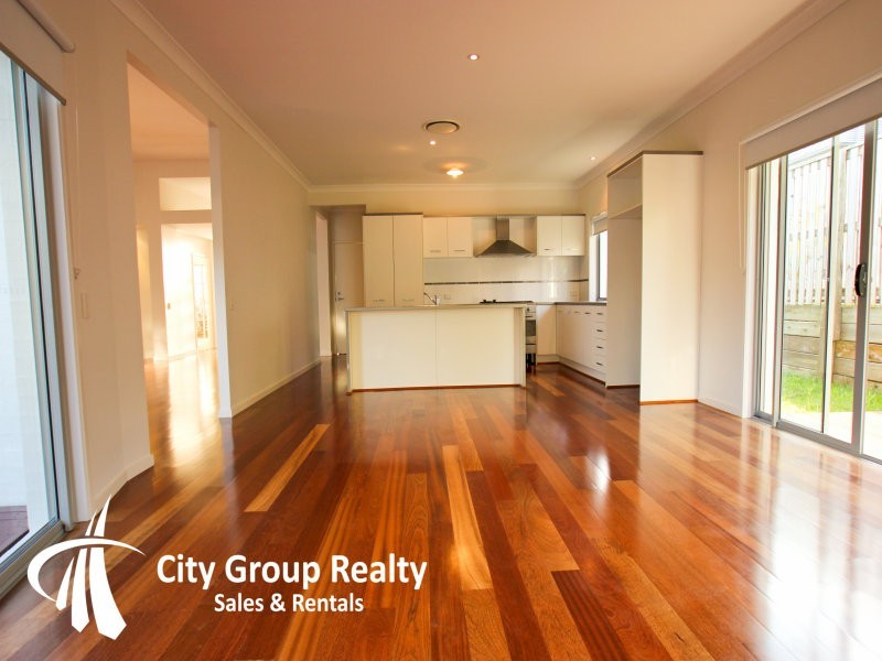 Varsity Lakes QLD 4227