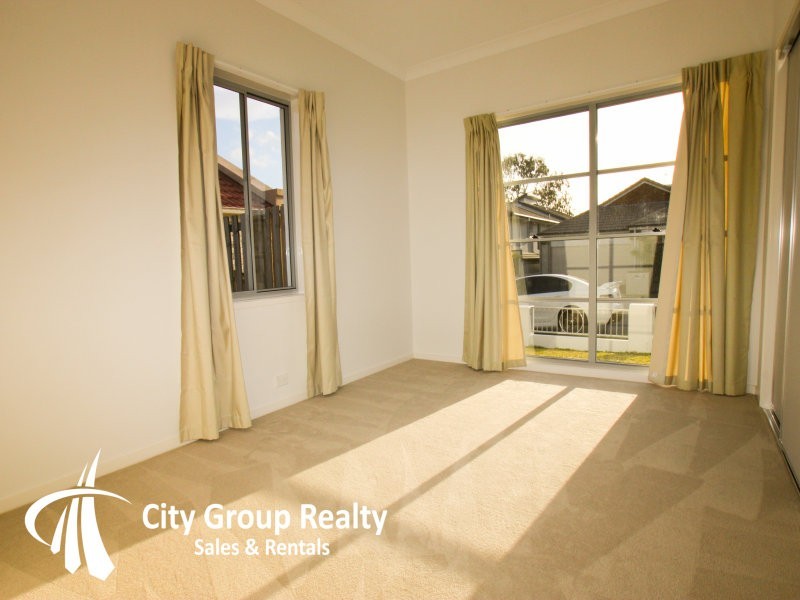 Varsity Lakes QLD 4227