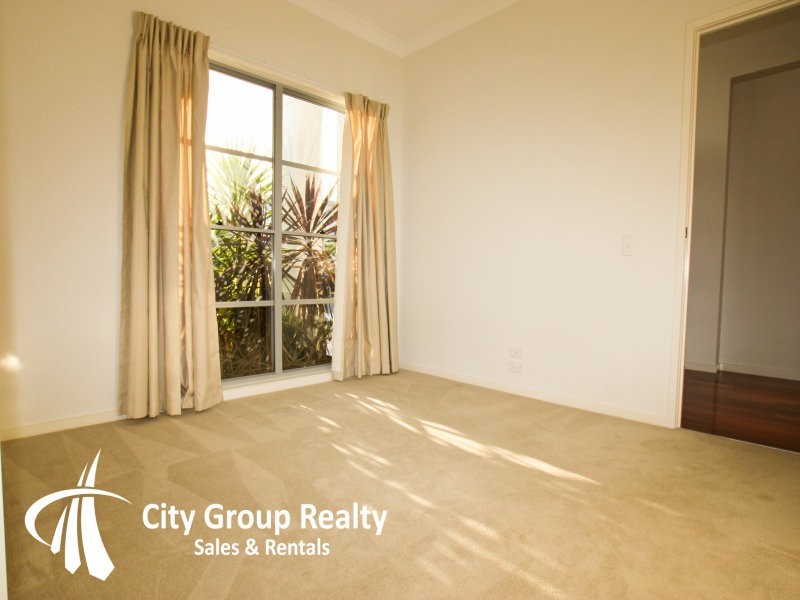 Varsity Lakes QLD 4227