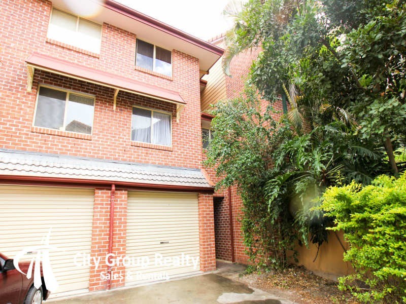 100 Racecourse Drive, Bundall QLD 4217