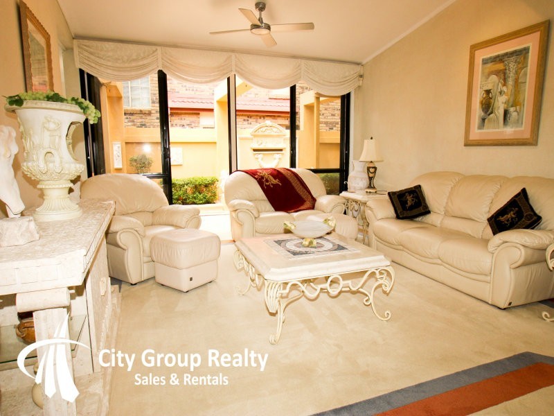 Broadbeach Waters QLD 4218