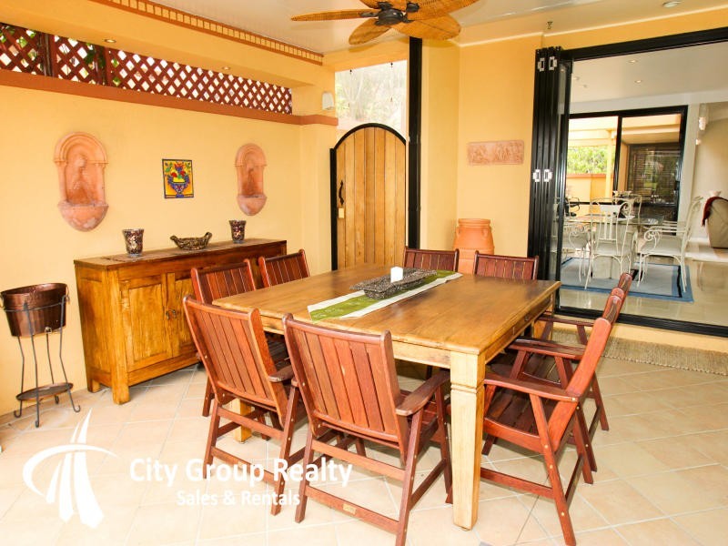 Broadbeach Waters QLD 4218