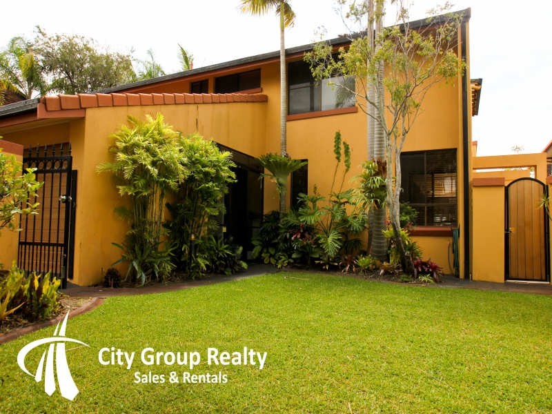 Broadbeach Waters QLD 4218