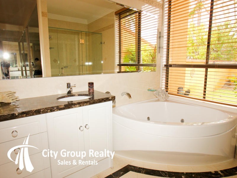 Broadbeach Waters QLD 4218