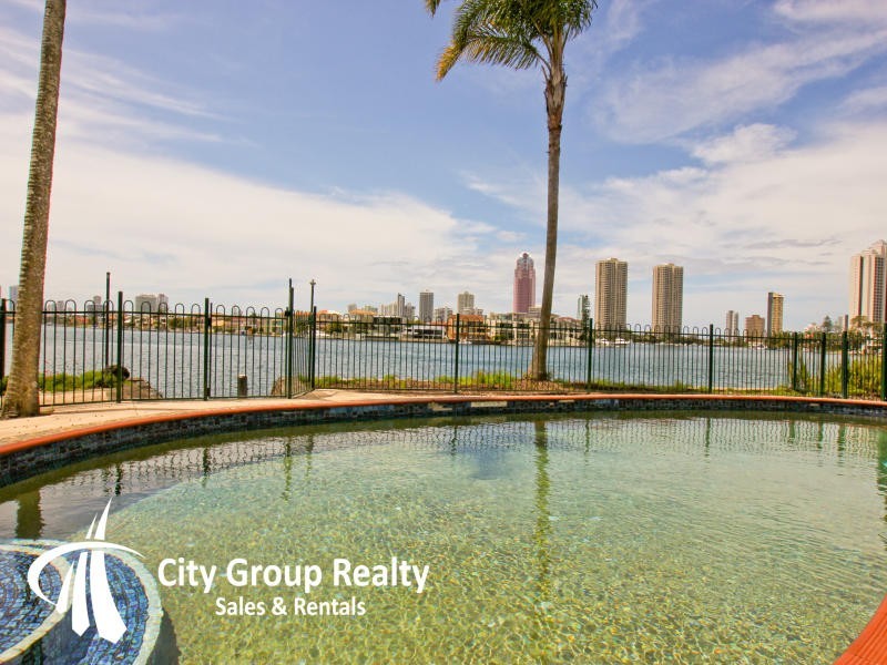 Chevron Island QLD 4217