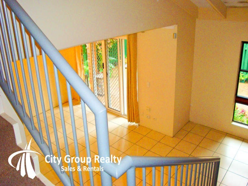 111 Salerno Street, Surfers Paradise QLD 4217