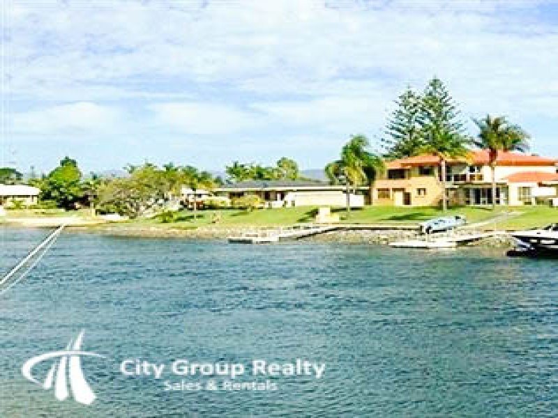 1 Sheridan Park Avenue, Broadbeach Waters QLD 4218