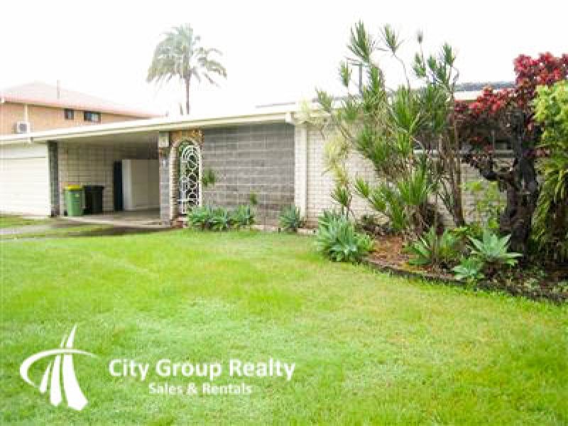1 Sheridan Park Avenue, Broadbeach Waters QLD 4218