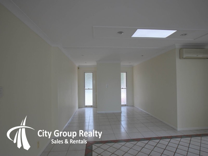 40 Cyrpess Drive, Broadbeach Waters QLD 4218