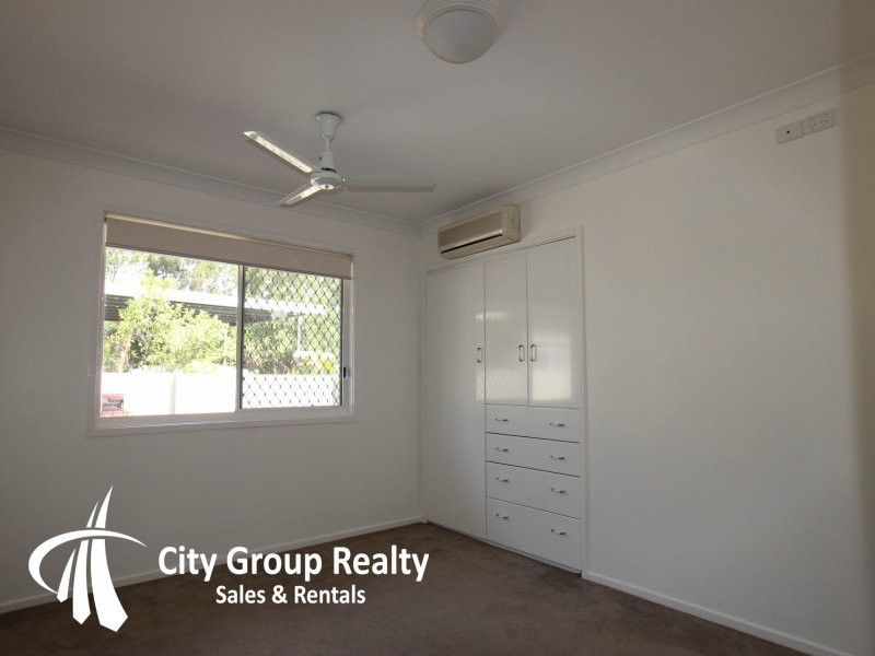 40 Cyrpess Drive, Broadbeach Waters QLD 4218