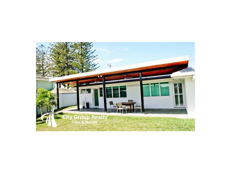 49 Allambi Avenue, Broadbeach Waters QLD 4218