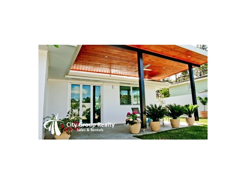 49 Allambi Avenue, Broadbeach Waters QLD 4218