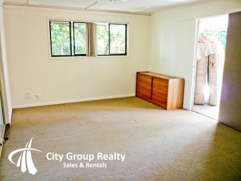 53 Bundall Road, Bundall QLD 4217