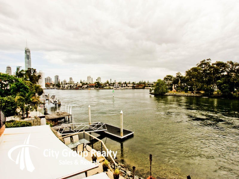 Chevron Island QLD 4217