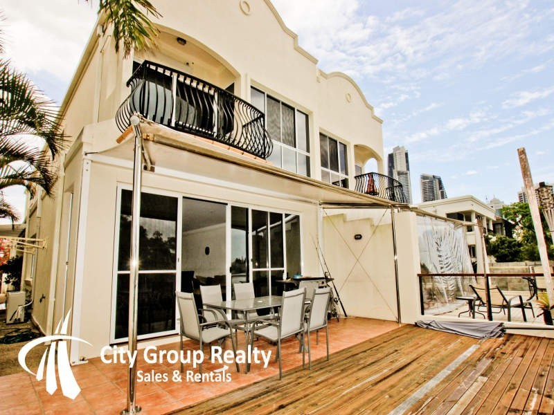 Chevron Island QLD 4217