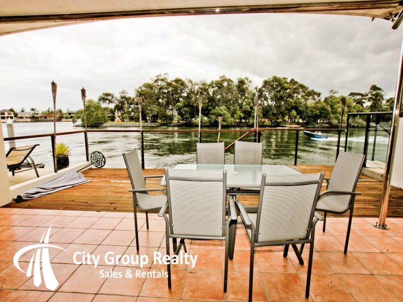 Chevron Island QLD 4217
