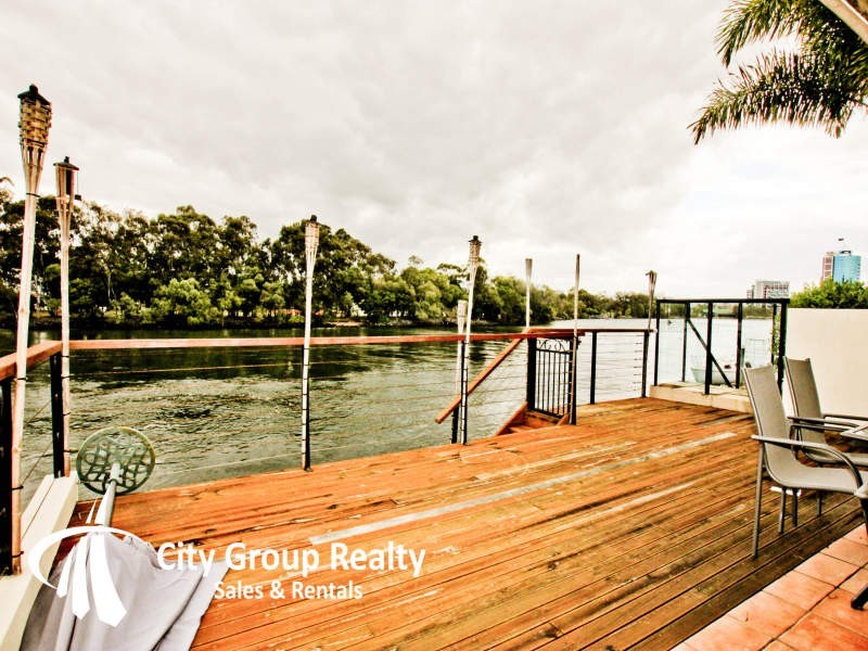 Chevron Island QLD 4217
