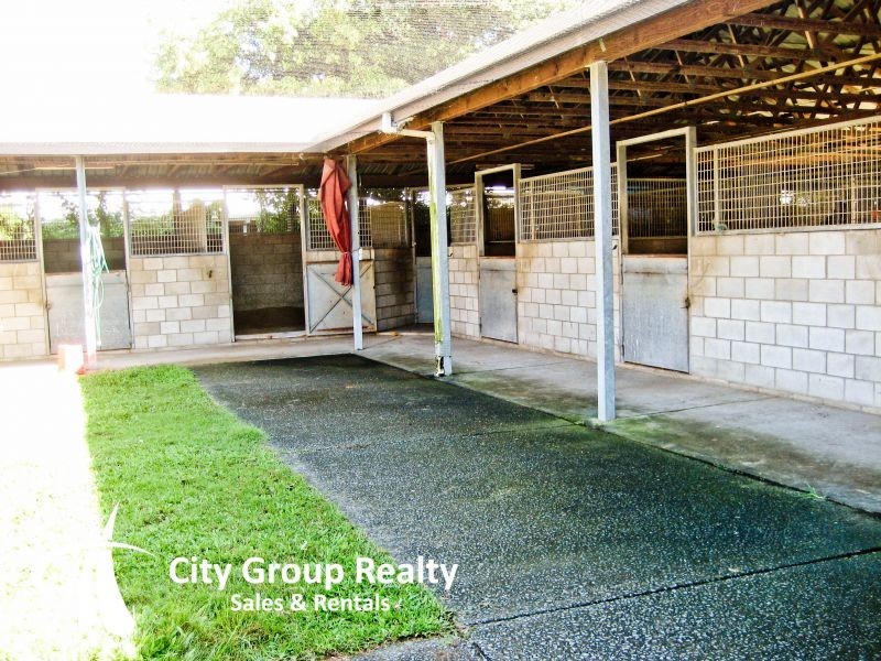 5 Waterford Court, Bundall QLD 4217