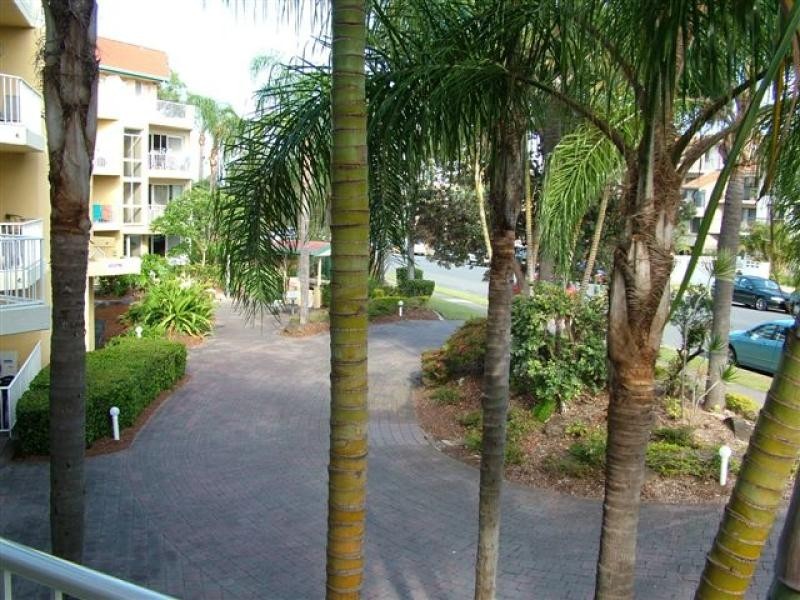 36 Australia Avenue, Broadbeach QLD 4218