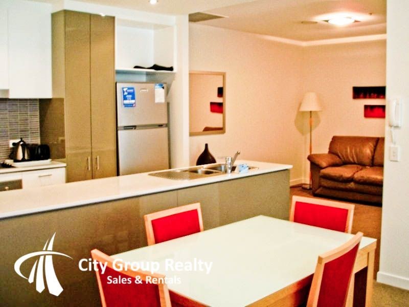 33 T E Peters Drive, Broadbeach QLD 4218