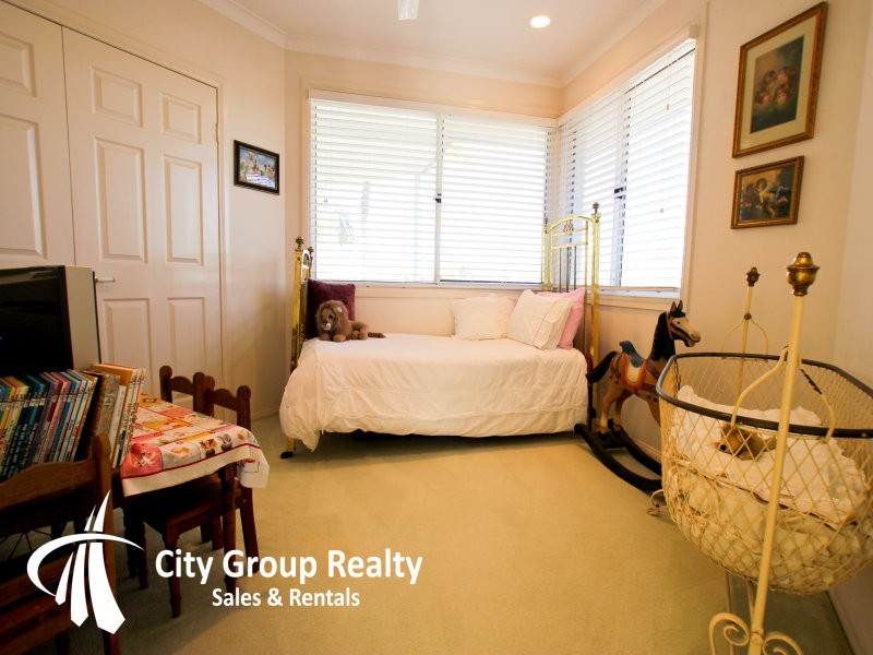 Clear Island Waters QLD 4226