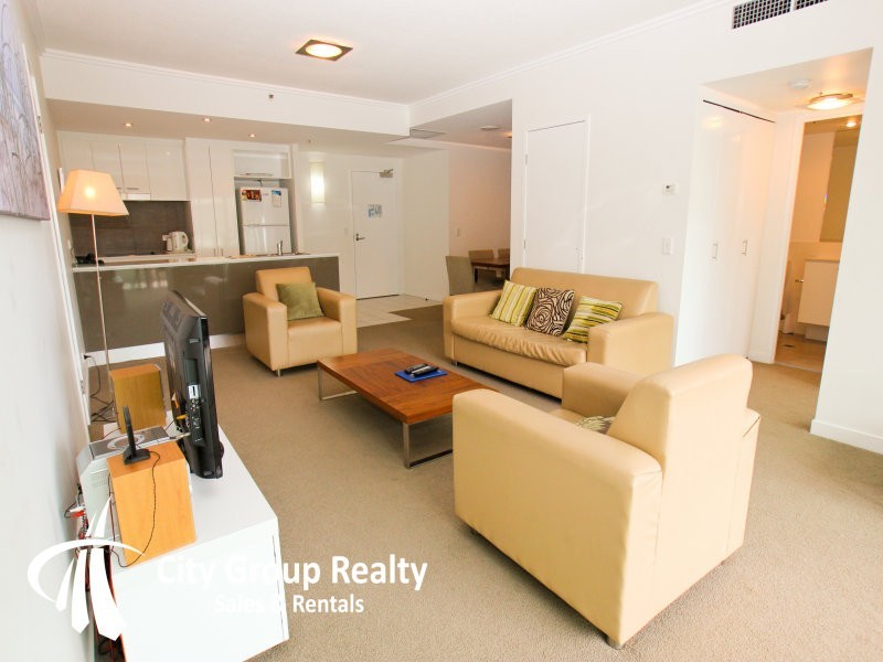 2114/33 T E Peters Drive, Broadbeach Waters QLD 4218