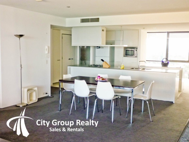 9 Ferny Avenue, Surfers Paradise QLD 4217
