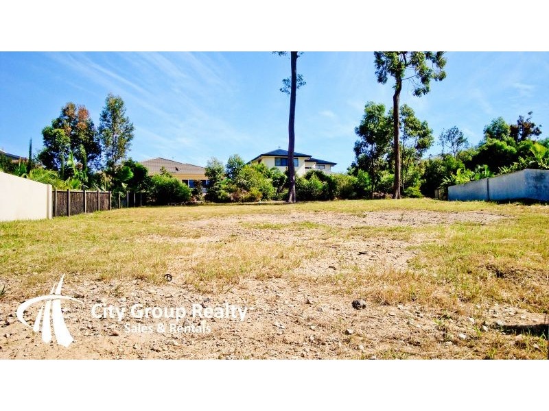 8 Andromeda Parade, Robina QLD 4226