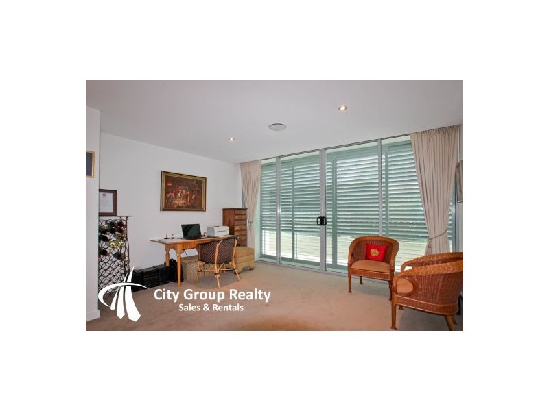 Broadbeach QLD 4218