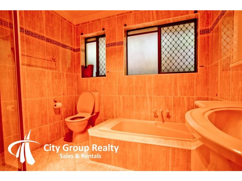 105 Bundall Road, Surfers Paradise QLD 4217