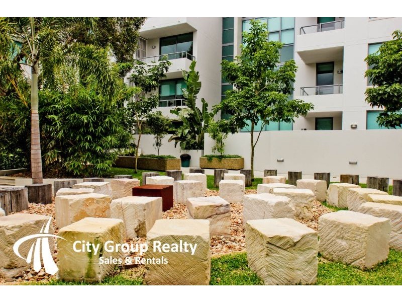 28 Bayview Street, Runaway Bay QLD 4216