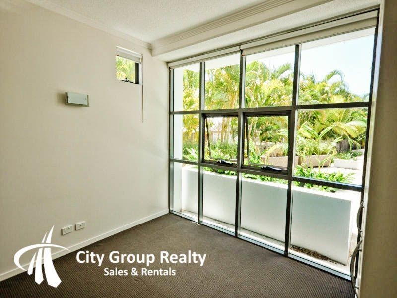 28 Bayview Street, Runaway Bay QLD 4216