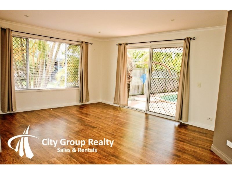 Varsity Lakes QLD 4227