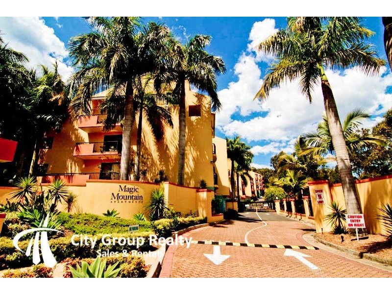 1 Great Hall Drive, Miami QLD 4220