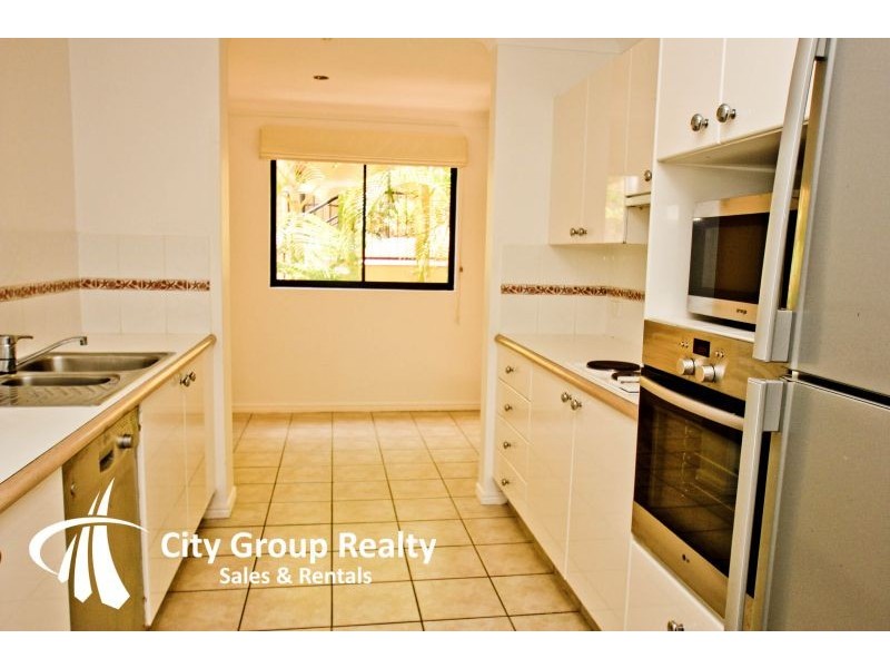 1 Great Hall Drive, Miami QLD 4220