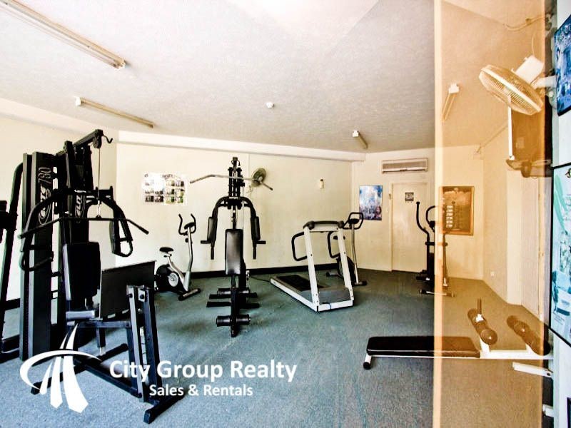 1 Great Hall Drive, Miami QLD 4220