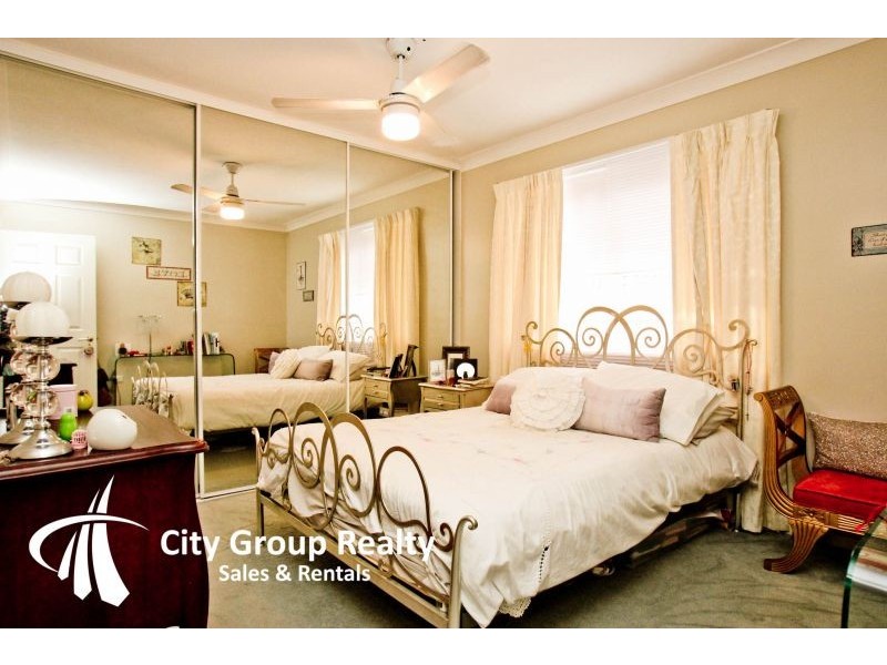 78 Boomarang Street, Sorrento QLD 4217