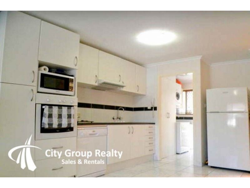 Chevron Island QLD 4217