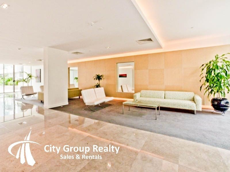33 T E Peters Drive, Broadbeach QLD 4218
