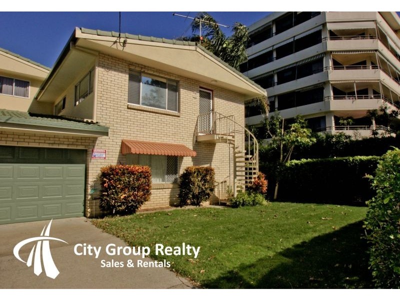 10 Holborow Place, Surfers Paradise QLD 4217