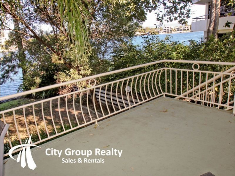 10 Holborow Place, Surfers Paradise QLD 4217